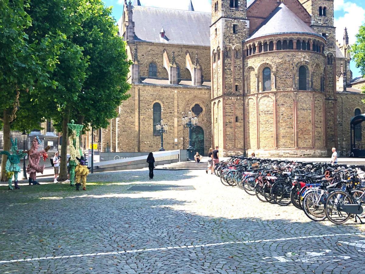 Bed and Breakfast Accademia00 à Maastricht Extérieur photo